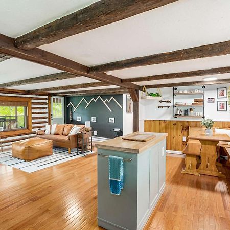 Modernized Log Cabin W Hot Tub Fire Pit & Views Berkeley Springs Exteriér fotografie