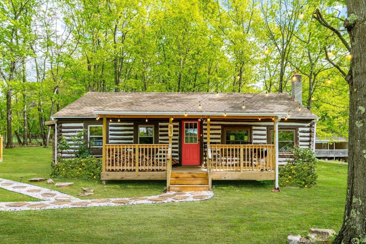 Modernized Log Cabin W Hot Tub Fire Pit & Views Berkeley Springs Exteriér fotografie