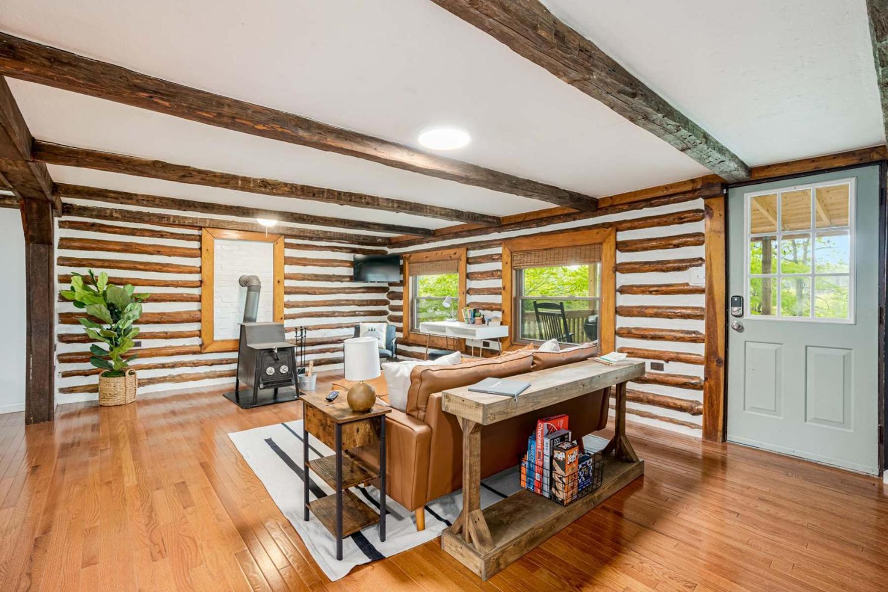 Modernized Log Cabin W Hot Tub Fire Pit & Views Berkeley Springs Exteriér fotografie