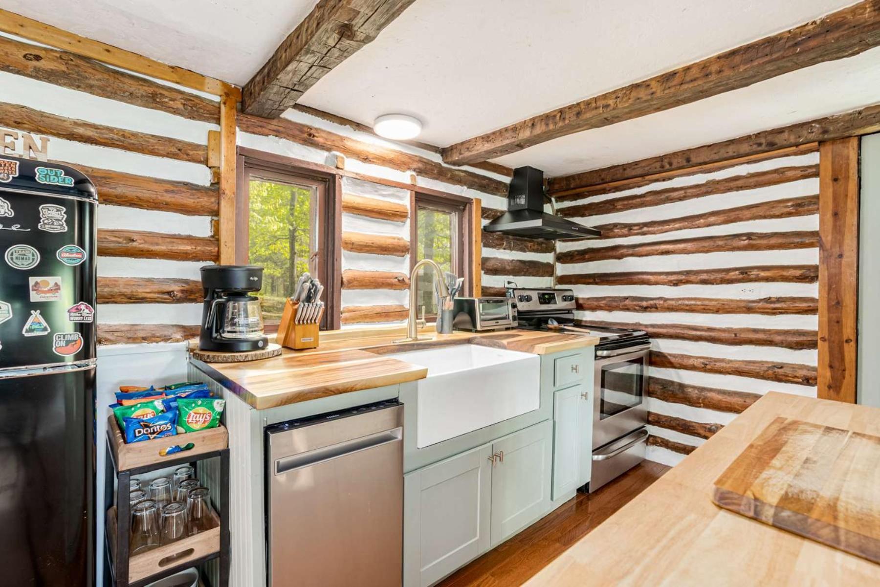 Modernized Log Cabin W Hot Tub Fire Pit & Views Berkeley Springs Exteriér fotografie